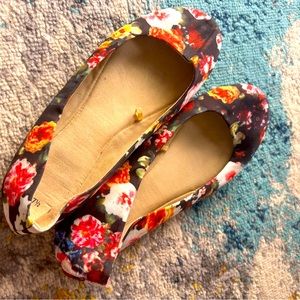 Flowered flats